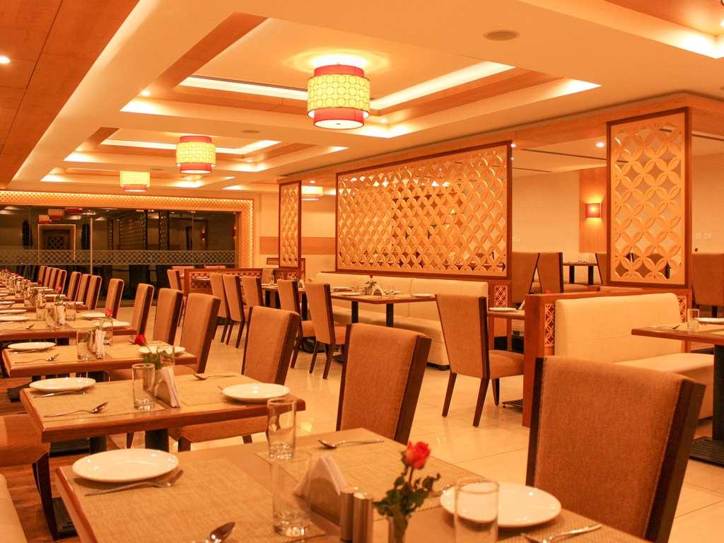 Quality Inn Viha Kumbakonam Restaurant foto